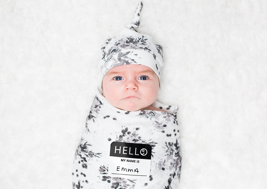 lulujo hello world newbornset inbakerdoek babymuts hello world etiket